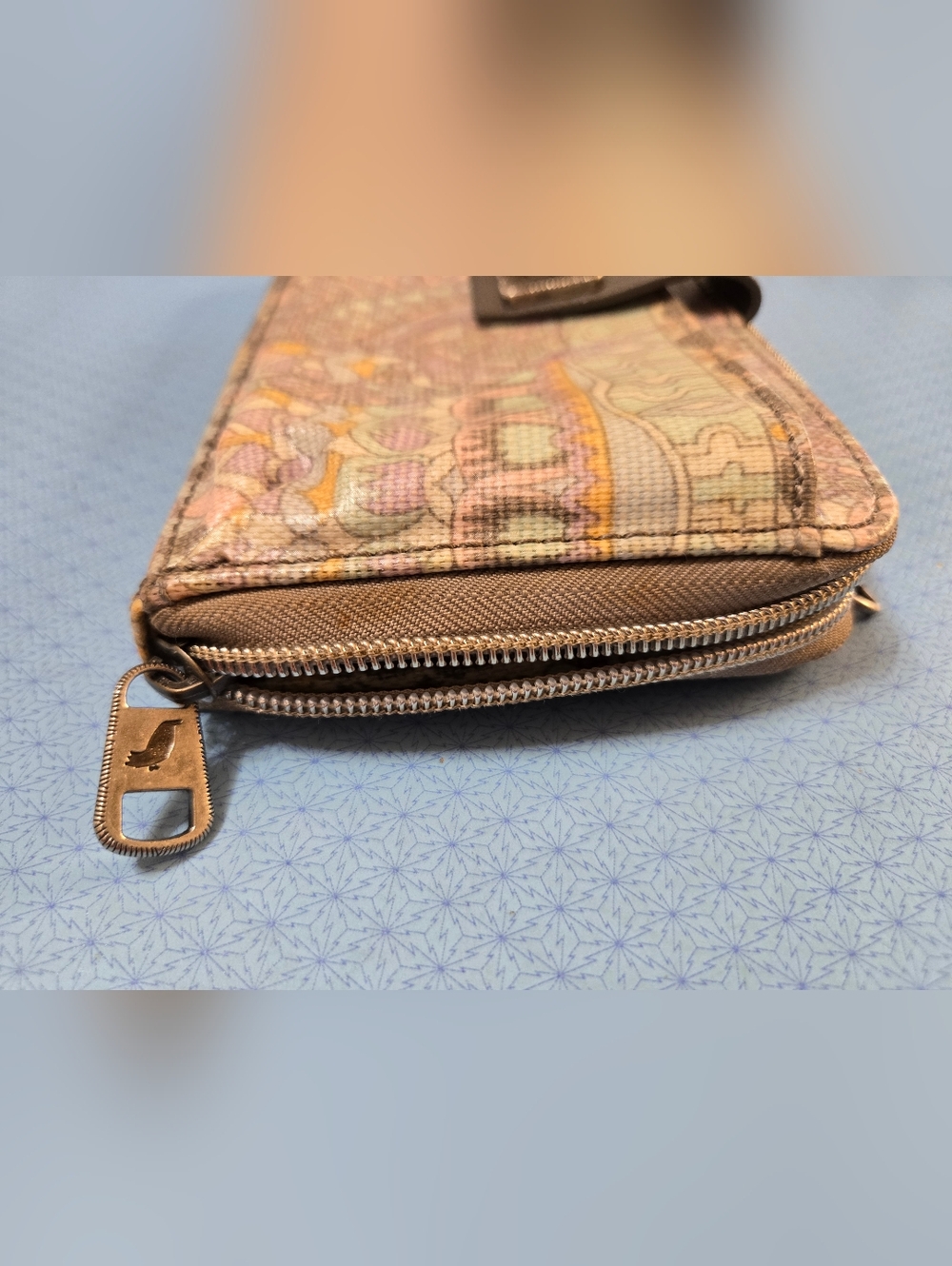 Sakroots Pastel Patterned  Wallet - Picture 5 of 7